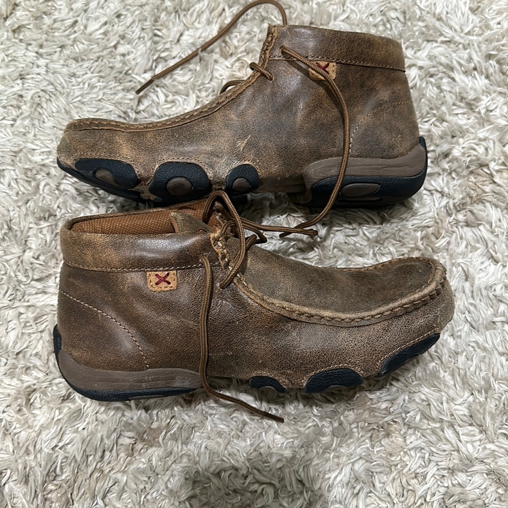 Womens twisted X. VERY GENTLY WORN. Size 7